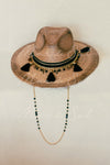 Sombrero pompones negros